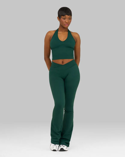 Atenea - Pantalón acampanado sculpting de tiro medio con frunce - Verde