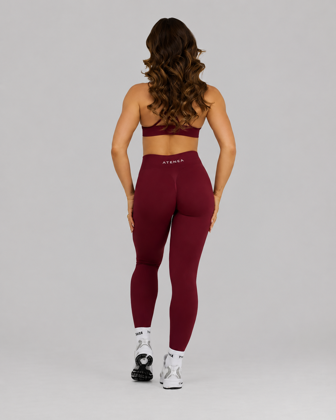 Atenea - Leggings sculpting de tiro medio con frunce - Vino Rojo