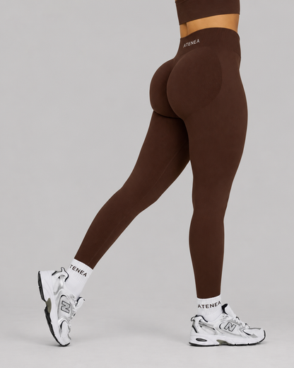 Atenea - Leggings sculpting de tiro medio con frunce - Marron